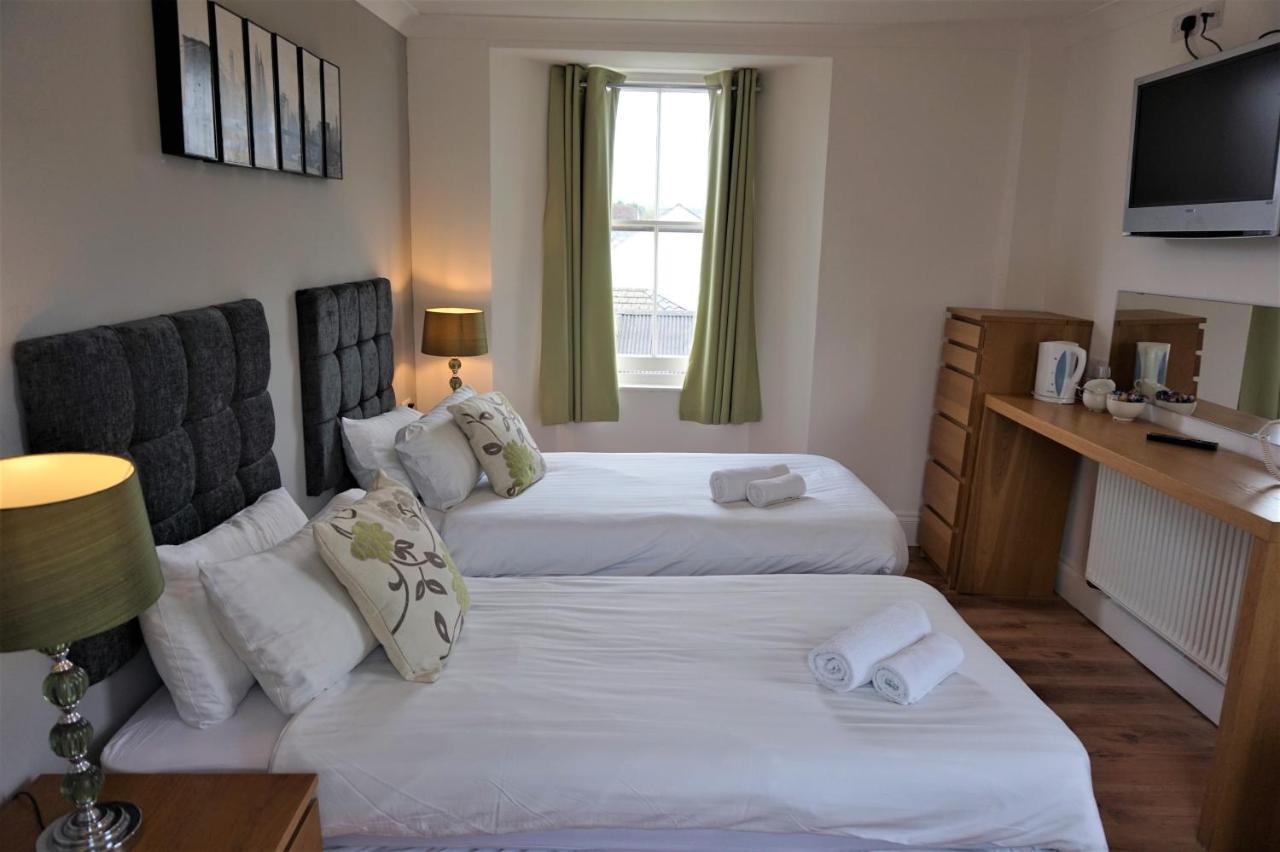 The Angel Hotel Cardigan Εξωτερικό φωτογραφία