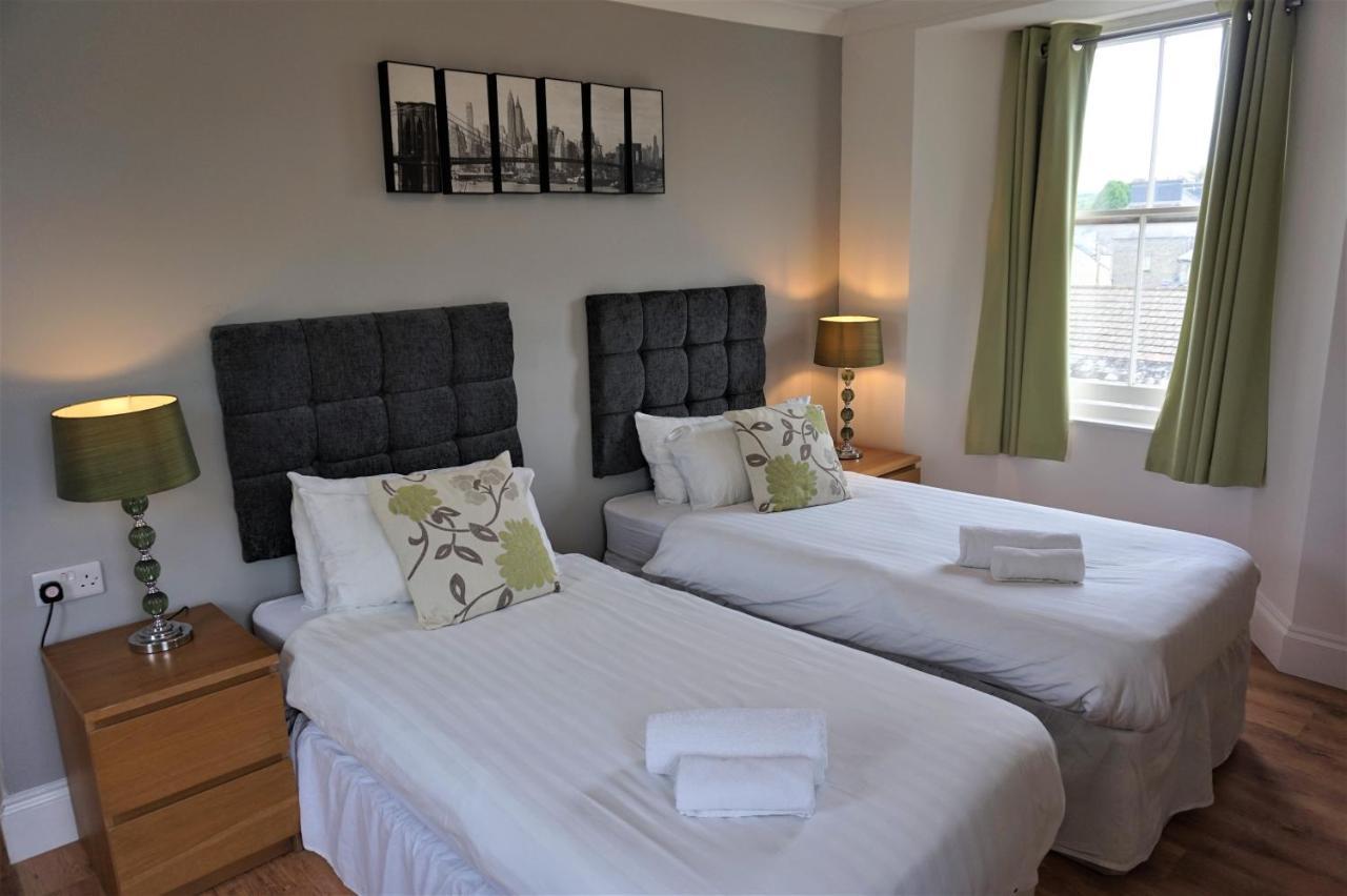 The Angel Hotel Cardigan Εξωτερικό φωτογραφία